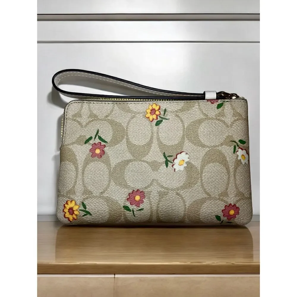 New With Tags Coach CH478 Signature Ditsy Corner Zip Wallet